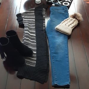 Old Navy. Size 4. Super skinny jeggings.